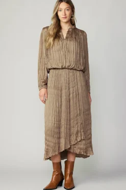 Current Air Crinkle Plisse Blouse LATTE Fashion
