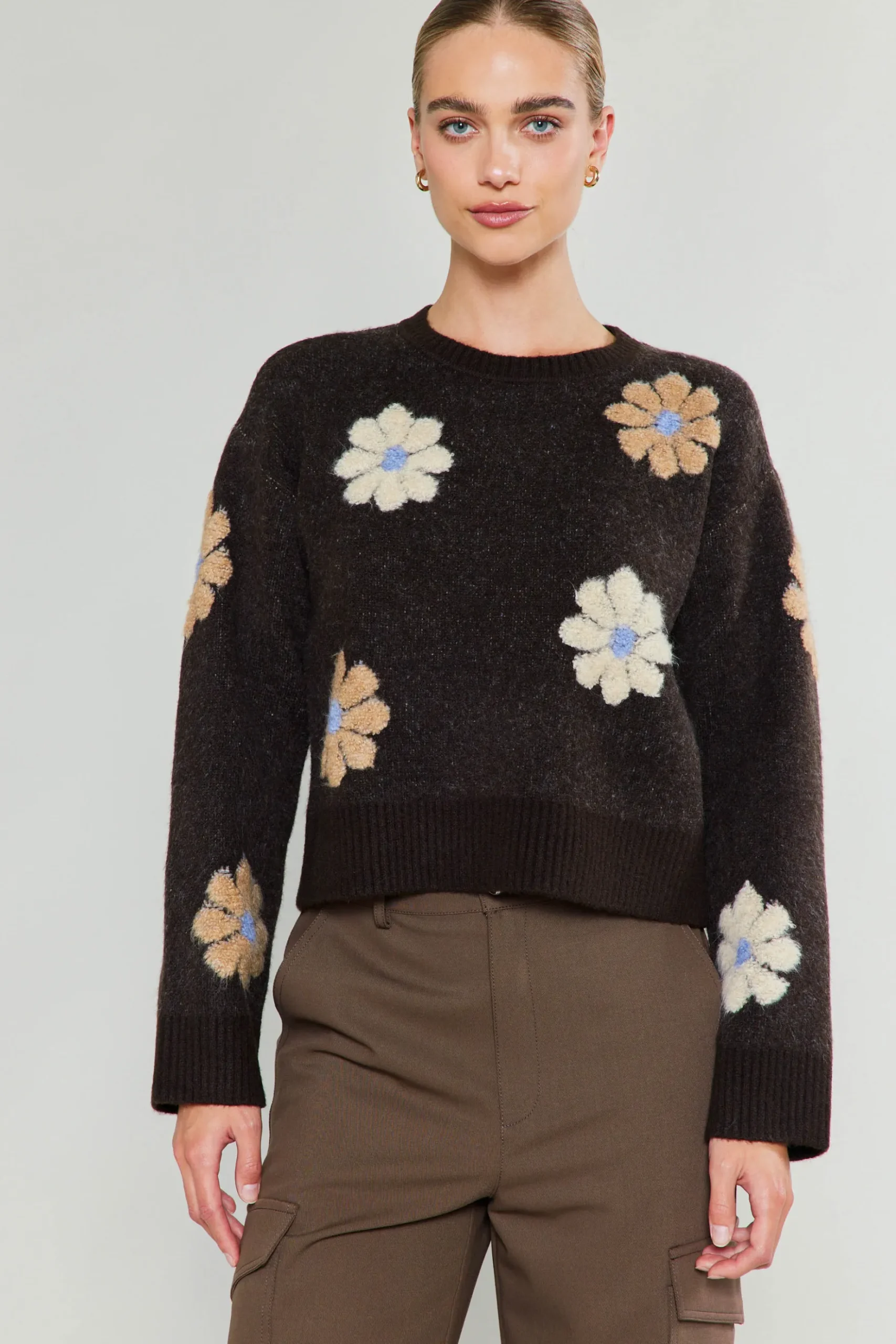 Current Air Daisy Embroidered Sweater BROWN Hot