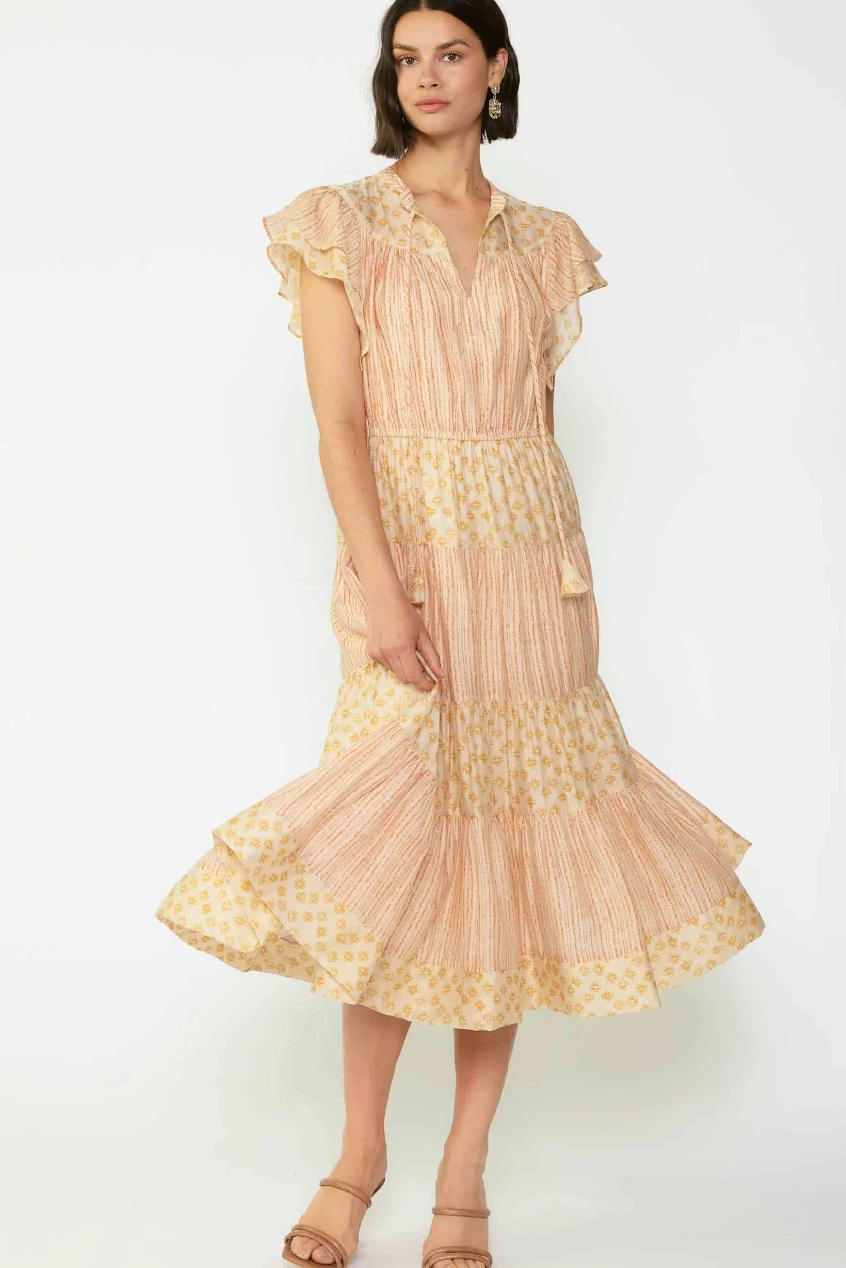 Current Air Everleigh Flutter Sleeve Midi Dress APRICOTMLT Fashion