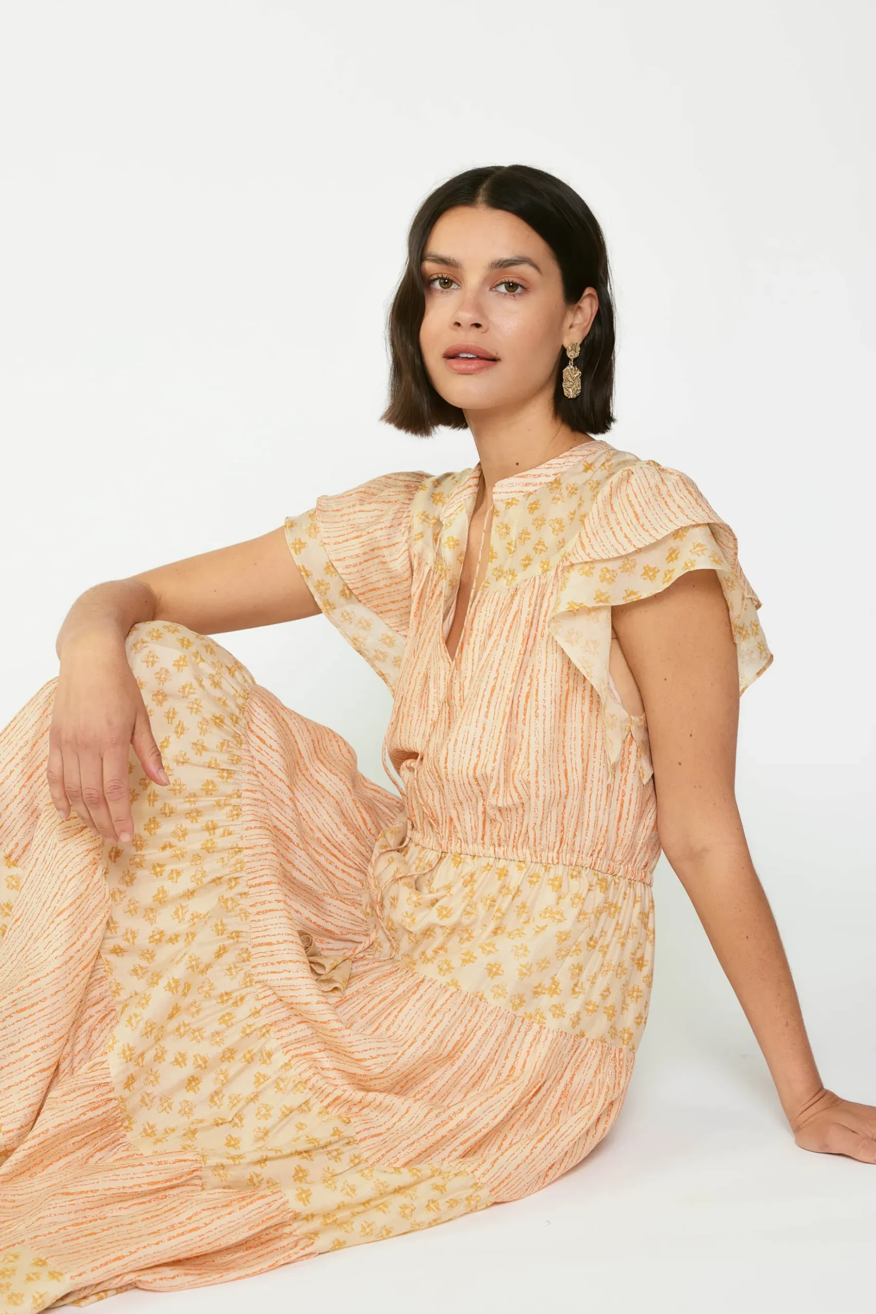 Current Air Everleigh Flutter Sleeve Midi Dress APRICOTMLT Fashion