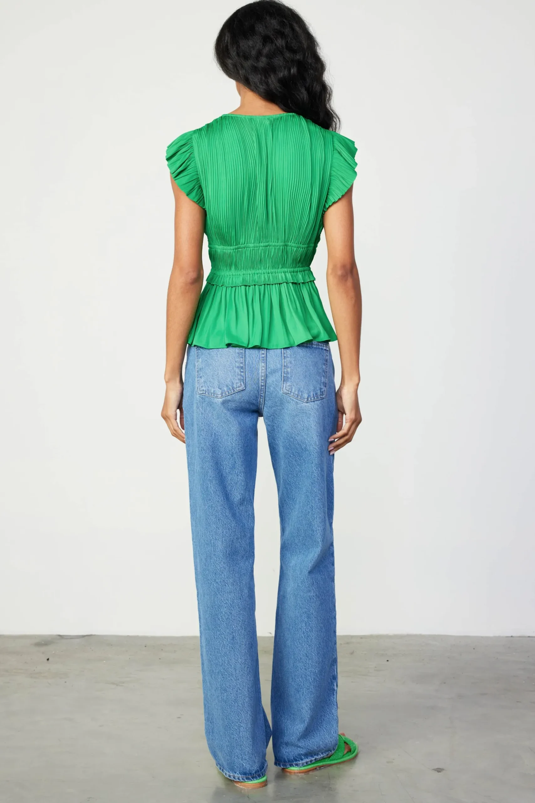 Current Air Mara Pleated Sleeveless Blouse DEEPSPRINGGREEN Discount