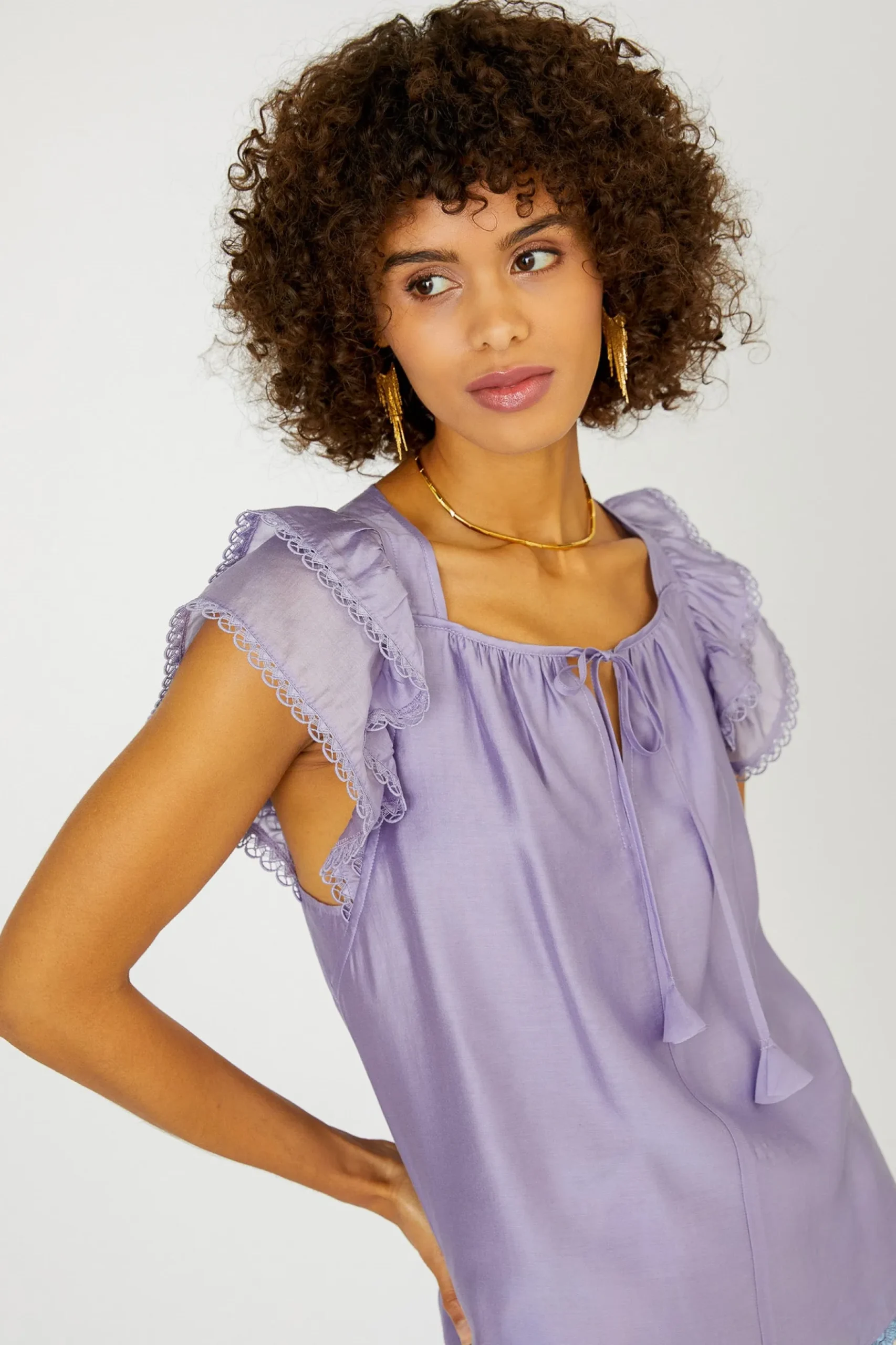 Current Air Peekaboo Flutter Sleeve Top LAVENDER Discount