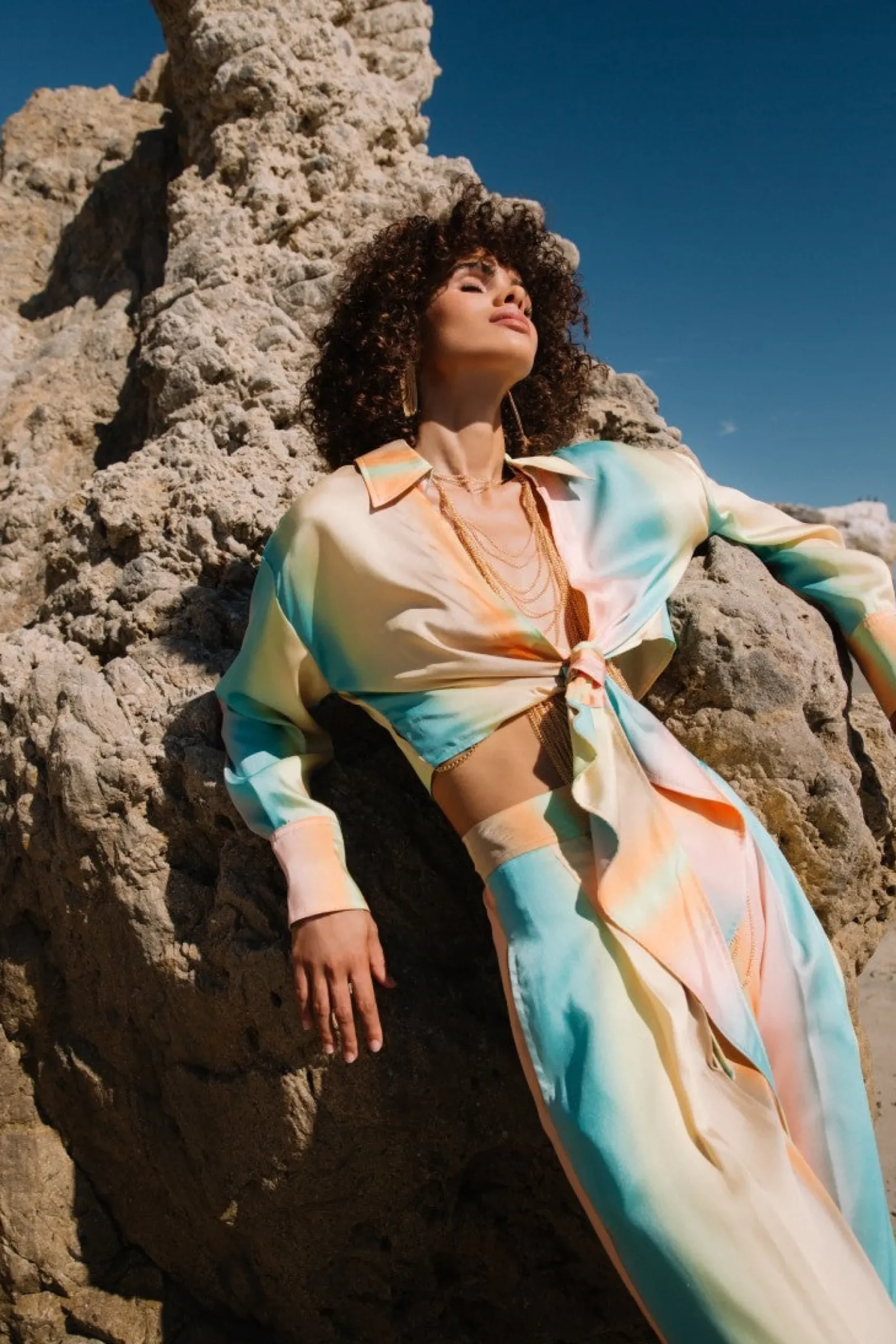 Current Air Prismatic Gradient Front Tie Shirt DESERTRAINBOW Hot
